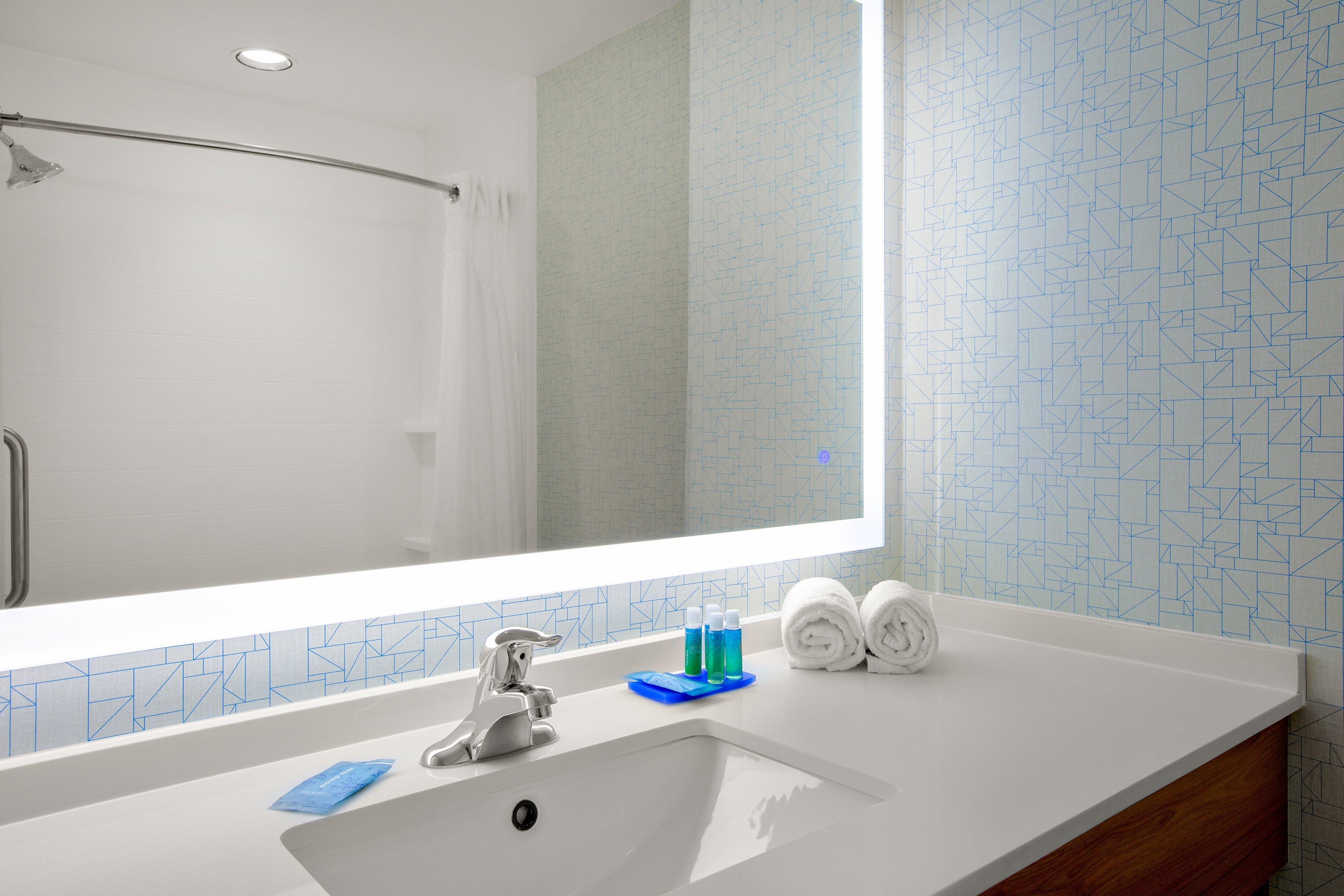 Holiday Inn Express Hotel & Suites Ontario By Ihg Exterior foto